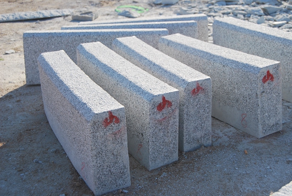 kerbstone