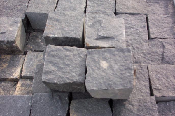 cubes and pebbles