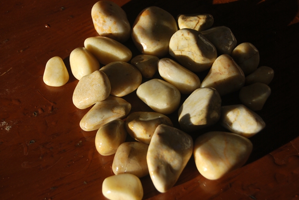 cubes and pebbles